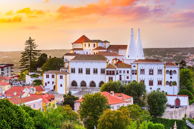 Tuk-Tuk Tour in Sintra Palaces in Cabo da Roca - Azenhas do Mar: cliff houses, a real ocean pool moment