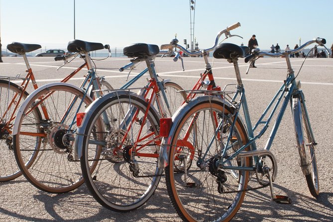 Vintage Bikes Tour - Pastéis de Belém tasting: a short stop with real payoff
