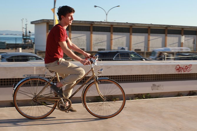 Vintage Bikes Tour - Getting started at Largo Severa and finding the vibe