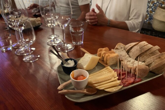 Visit and Wine Tasting with Tasting of Regional Products - Vineyard Views Break: Scenery Time Without the Overload