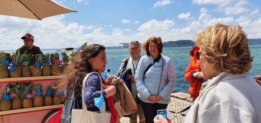 Walking tour: Lisbon in the Shadows of World War II - Praça Dom Pedro IV to Cais do Sodré: walking toward the river